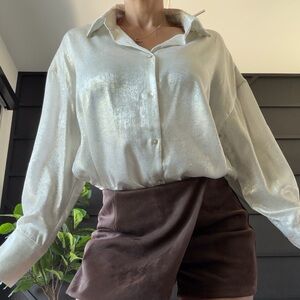 #412 champagne V neck metallic blouse